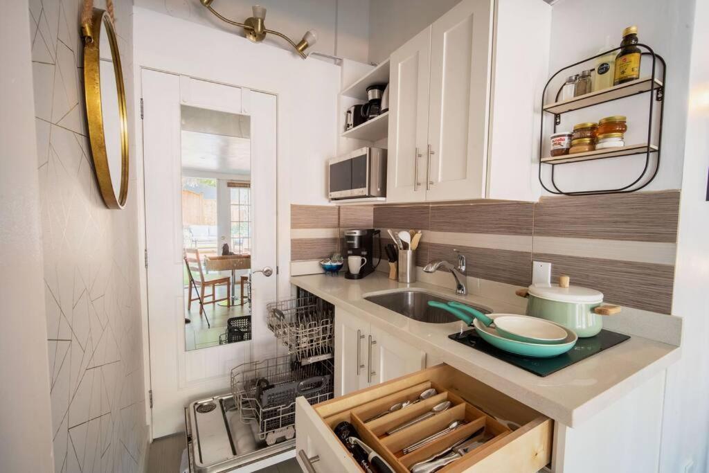 King Garden Suite/20 Mins To Dwntwn Vancouvr/Petok Норт-Ванкувер Екстер'єр фото